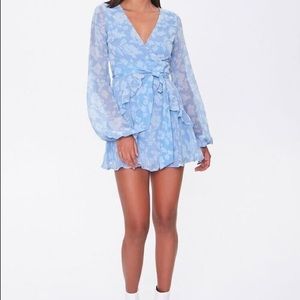 Light blue floral long sheer sleeve Forever 21 dress (NWT)